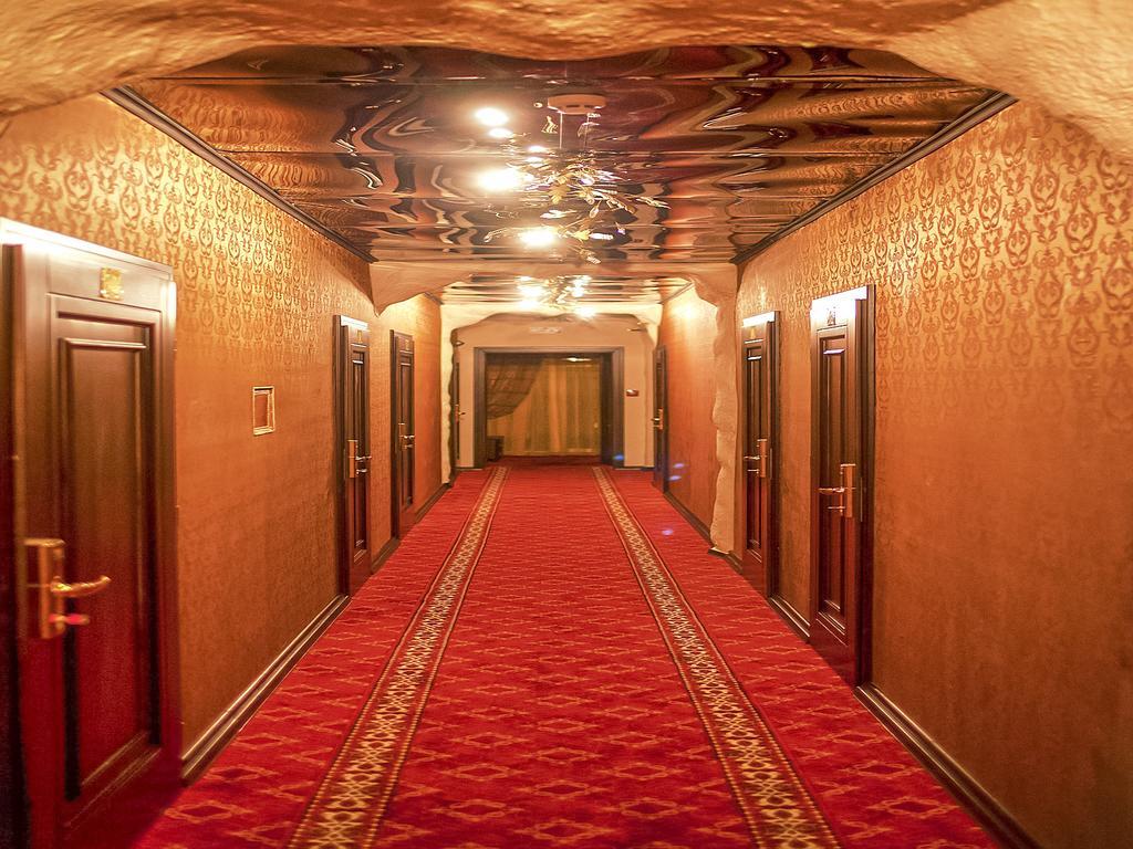 Hotel Kilikiya Úzhgorod Exterior foto