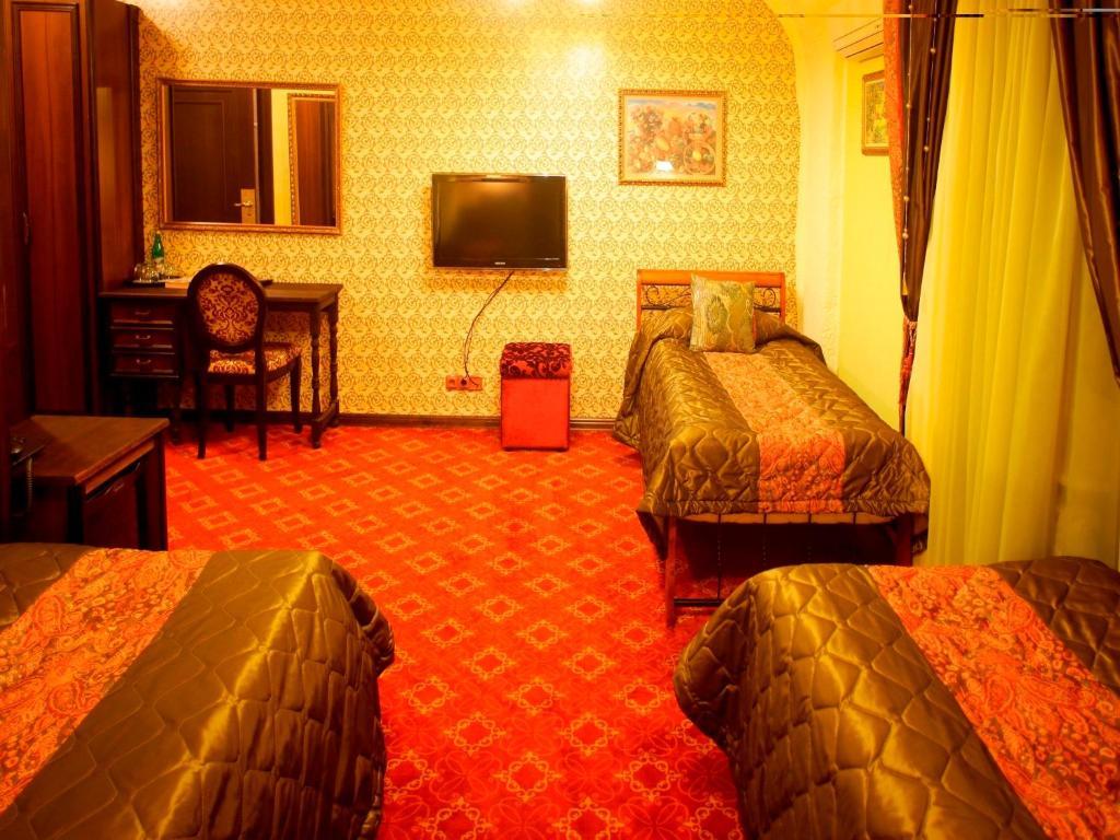 Hotel Kilikiya Úzhgorod Habitación foto